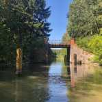 Brücke über einen Kanal an der Mecklenburgischen Seenplatte